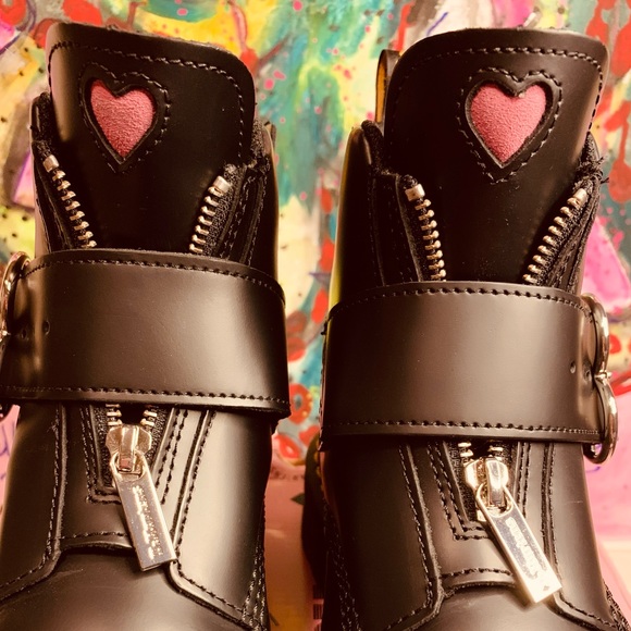 Dr Marten x Lazy Oaf Pre-Loved Lo Buckle Boot - Picture 2 of 10